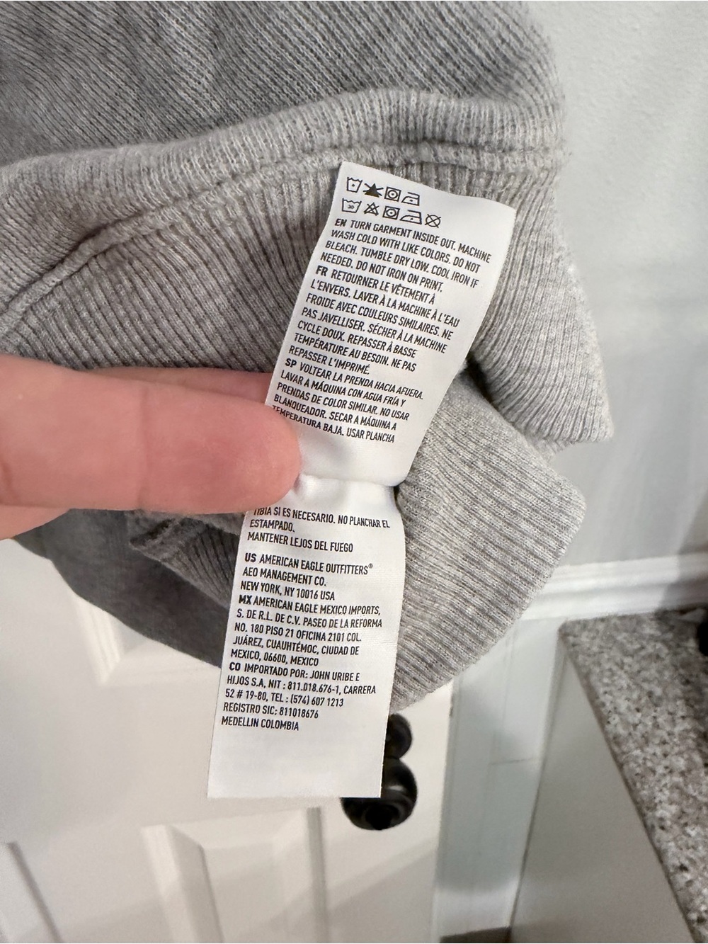 American Eagle Seriously Lived In Gray Crewneck Sweatshirt Large - Picture 7 of 8
